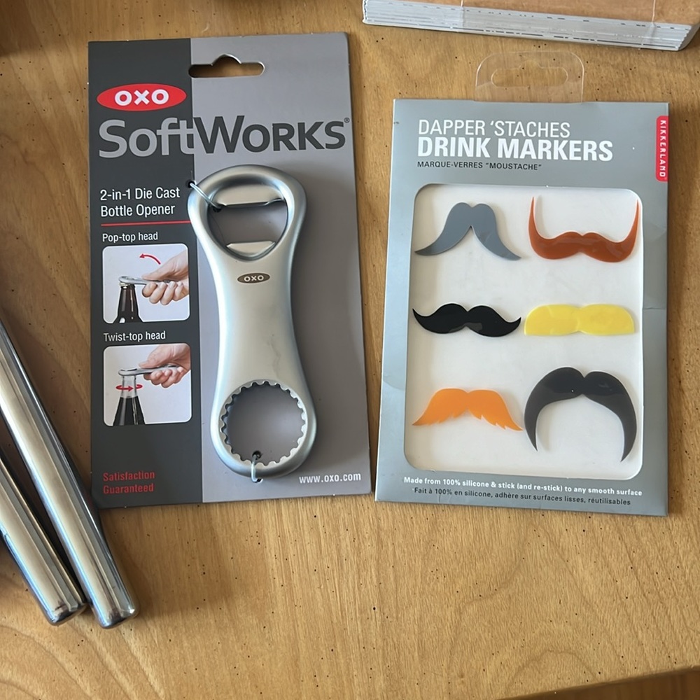 Beer-lover themed bundle (no beverages included) NEW - Picture 2 of 7